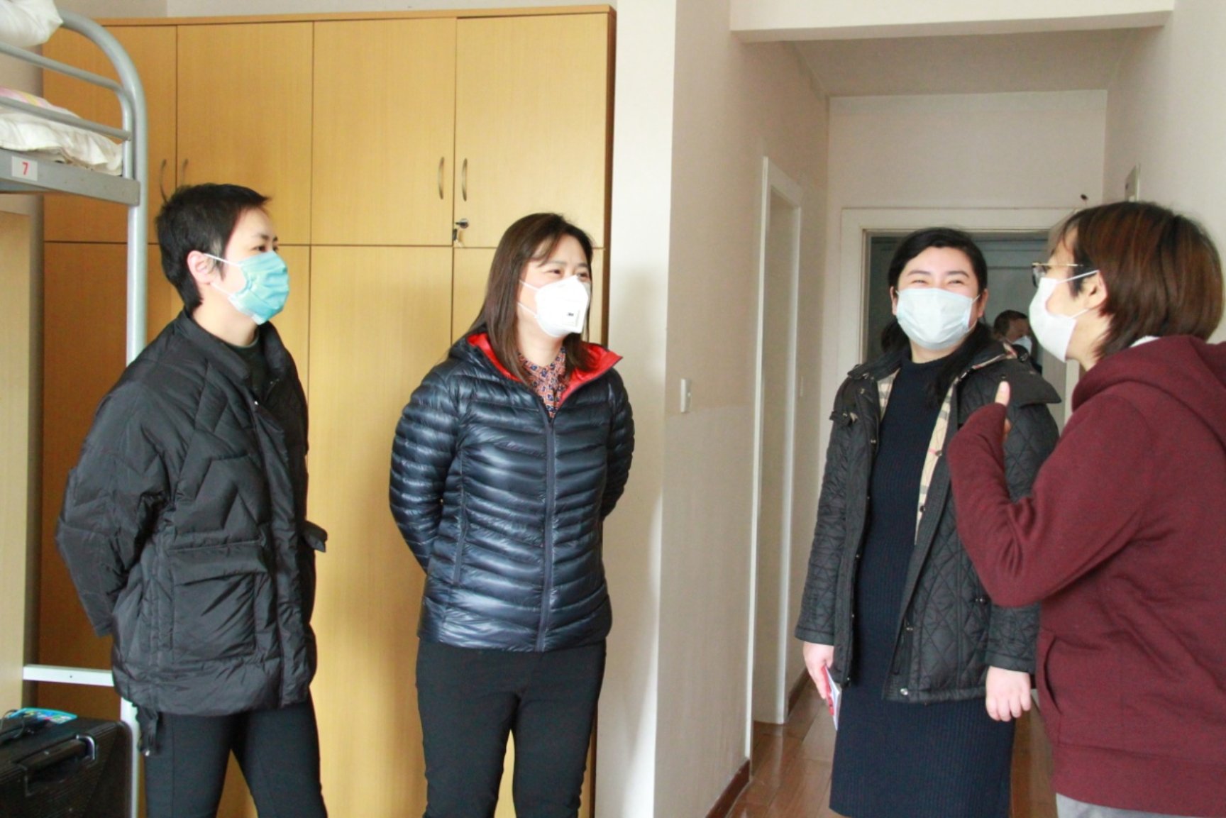 校党委副书记、副校长翁德玮慰问在校辅导员老师 校党委副书记、副校长翁德玮慰问在校辅导员老师