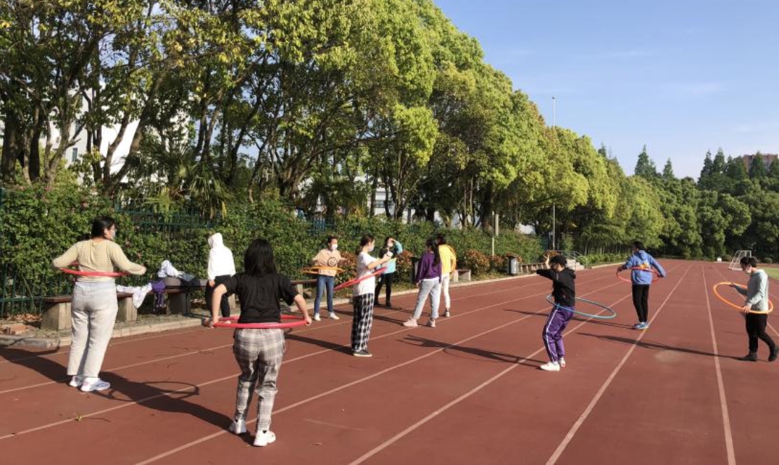 现场学生参与照片 现场学生参与照片