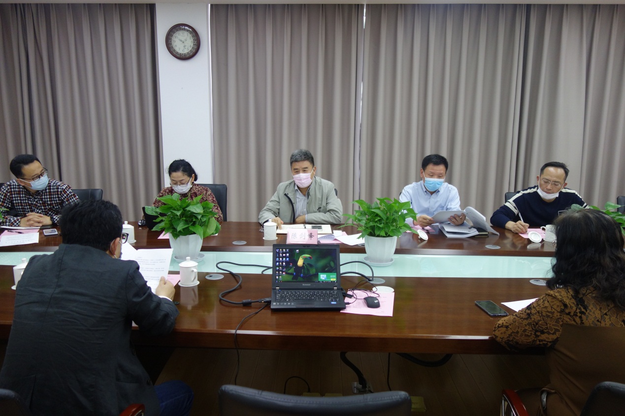 副校长陈剑峰发言 副校长陈剑峰发言