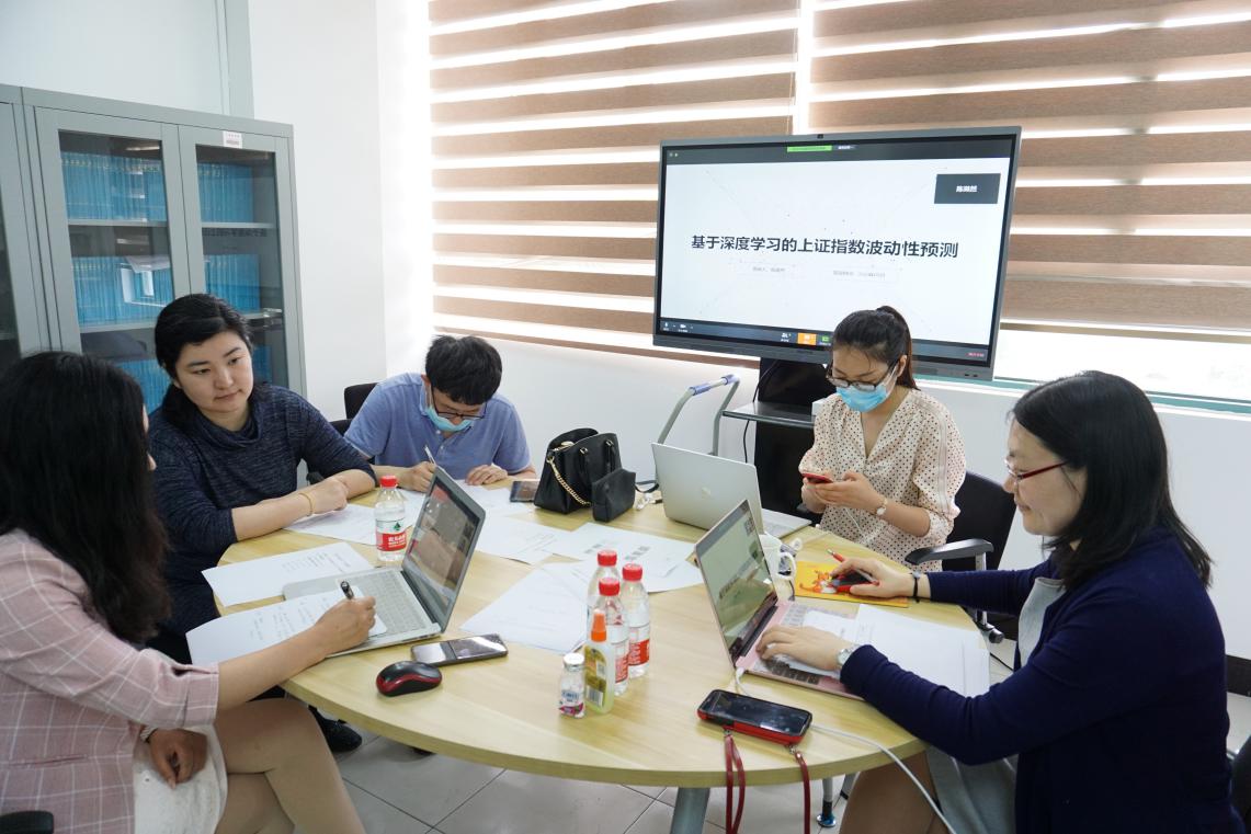 第三答辩组学生线上陈述 第三答辩组学生线上陈述