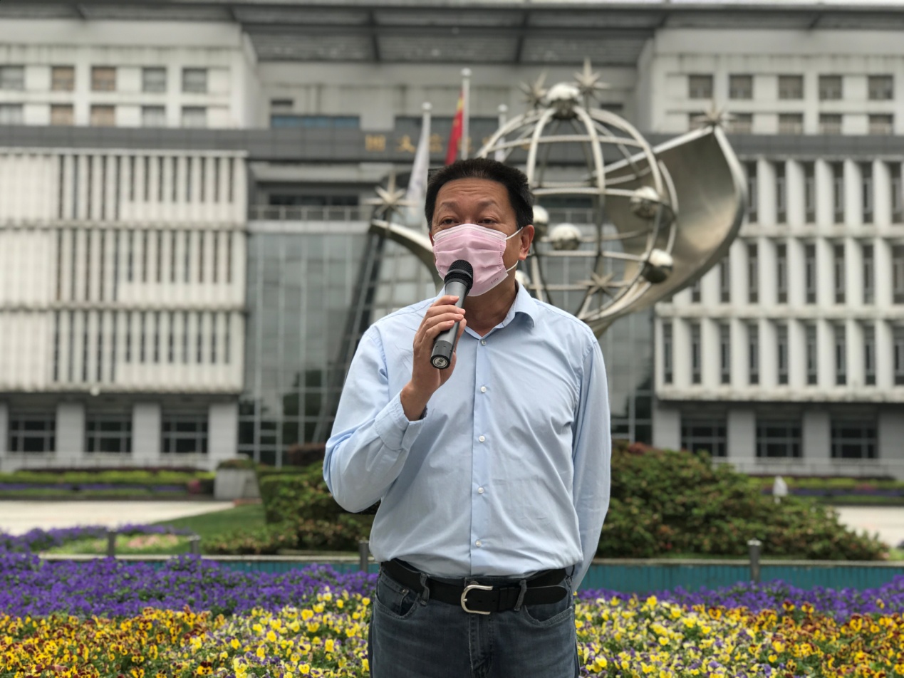 副校长钟幼伟作演练工作指示 副校长钟幼伟作演练工作指示