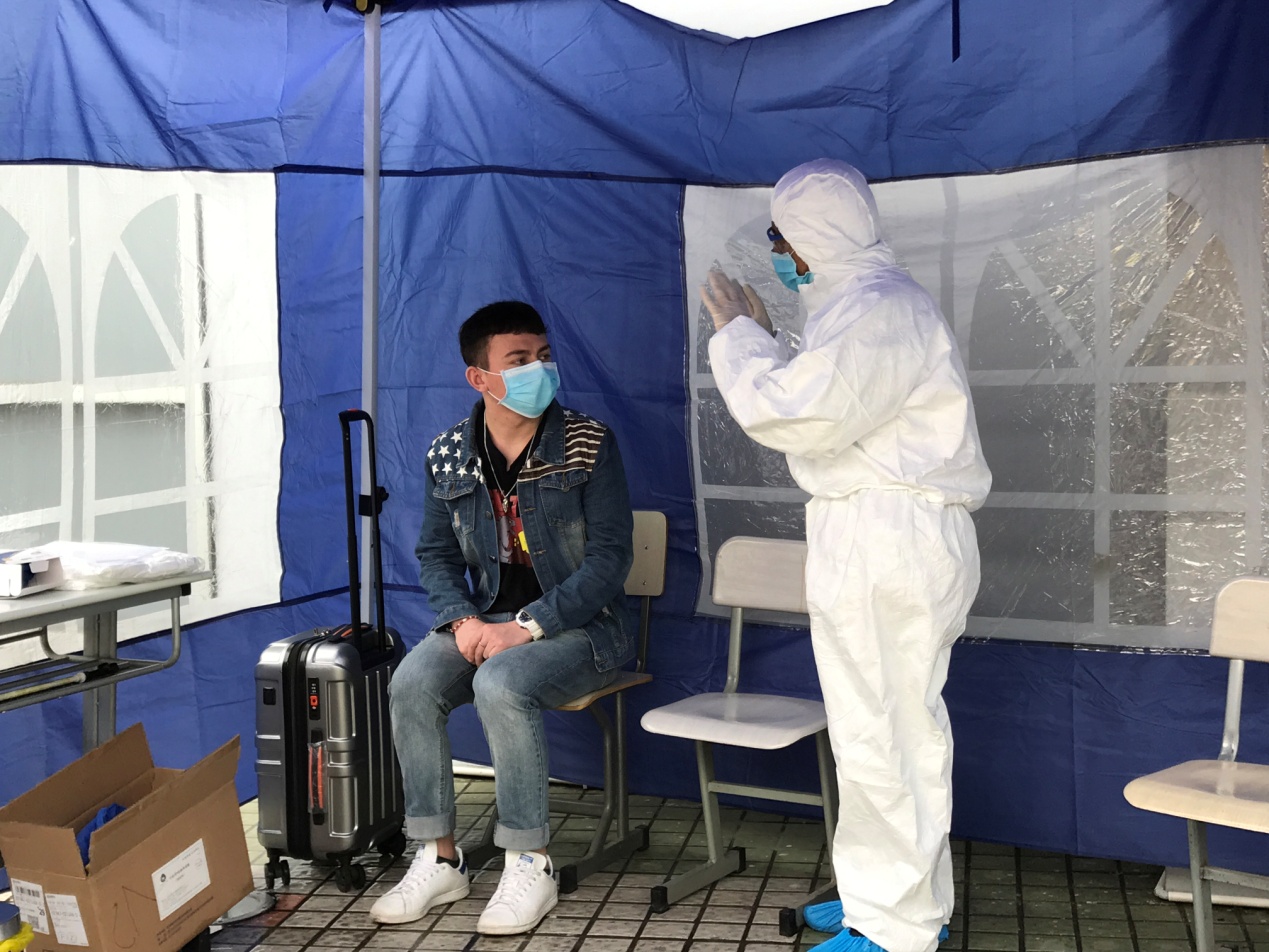 临时等候区复测体温 临时等候区复测体温