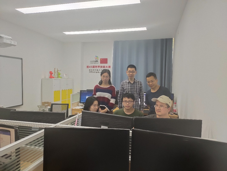 商务信息学院在商务软件解决方案中国集训基地返校开展训练 商务信息学院在商务软件解决方案中国集训基地返校开展训练