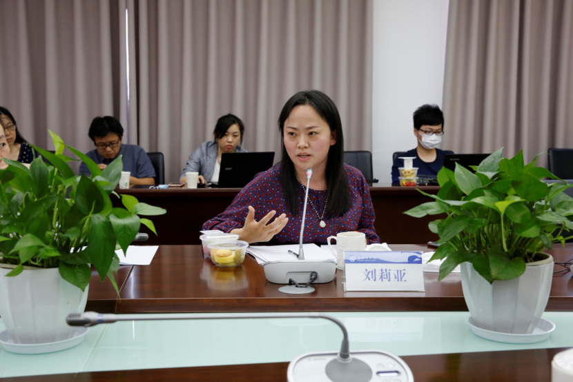 上海财经大学教授、博士生导师刘莉亚发表演讲 上海财经大学教授、博士生导师刘莉亚发表演讲