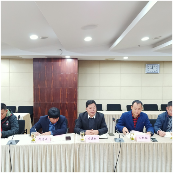 图为李政仁副校长发言 图为李政仁副校长发言