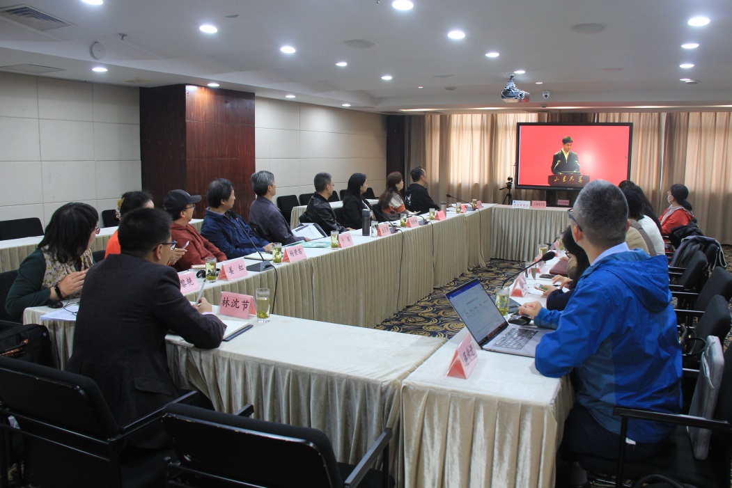 图为会议现场 图为会议现场