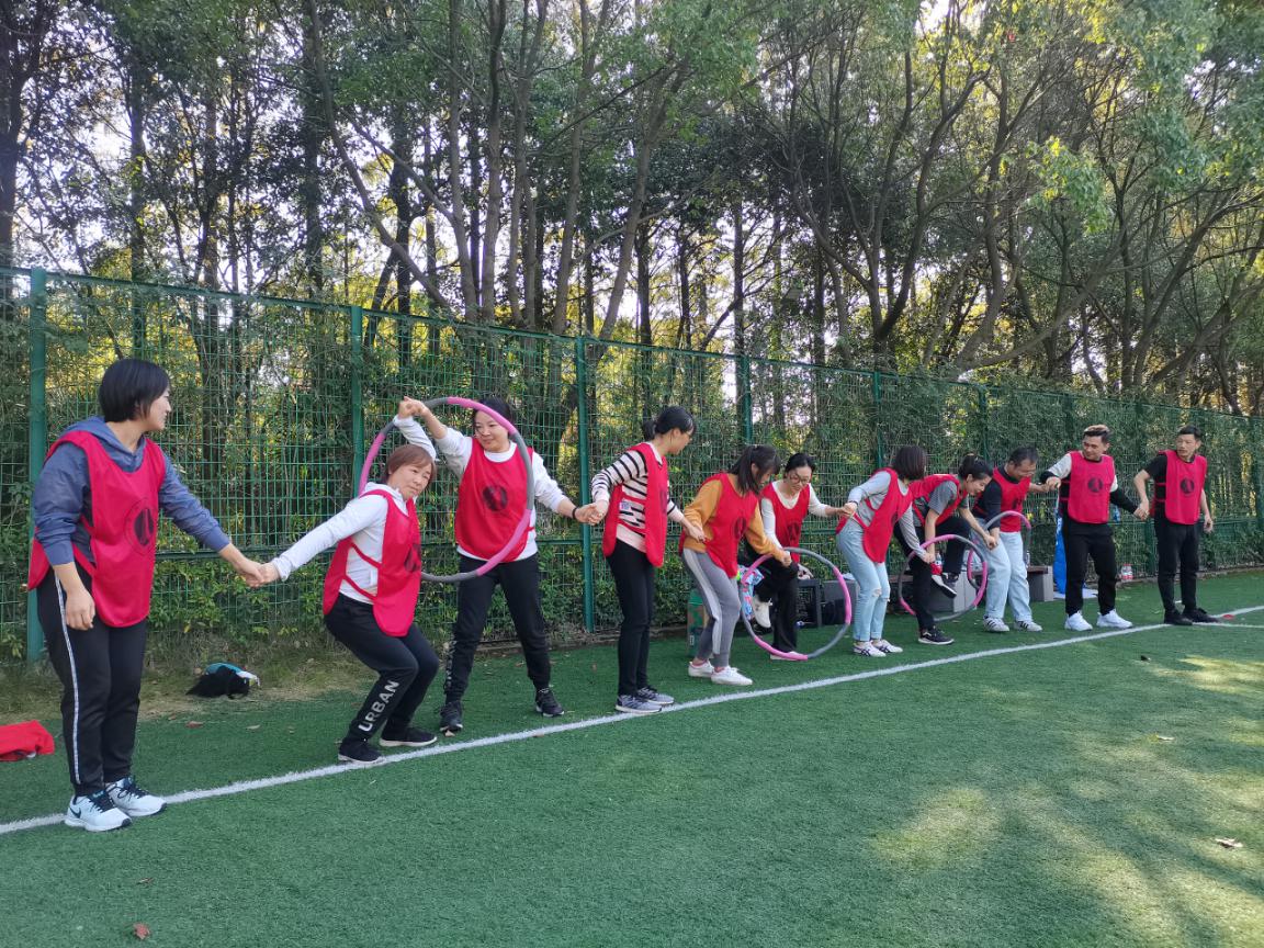 图为比赛现场 图为比赛现场
