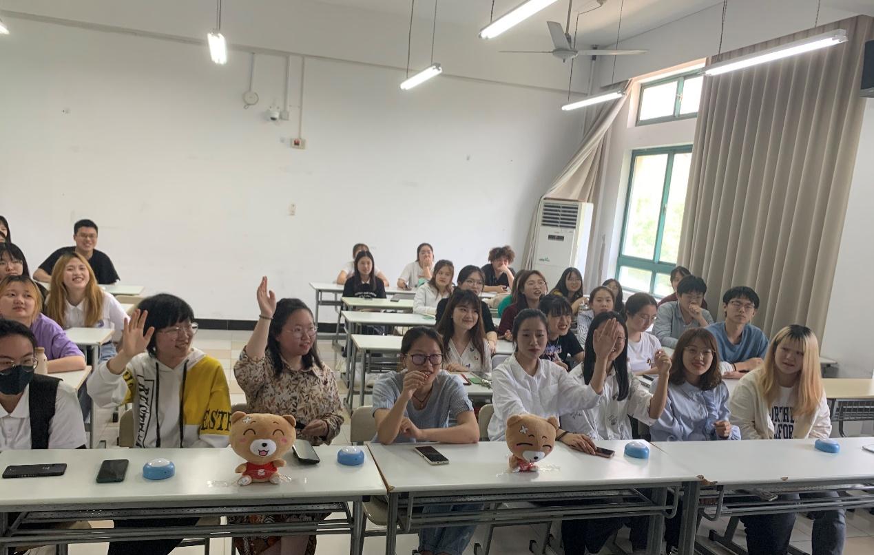图为党史知识竞赛现场 图为党史知识竞赛现场
