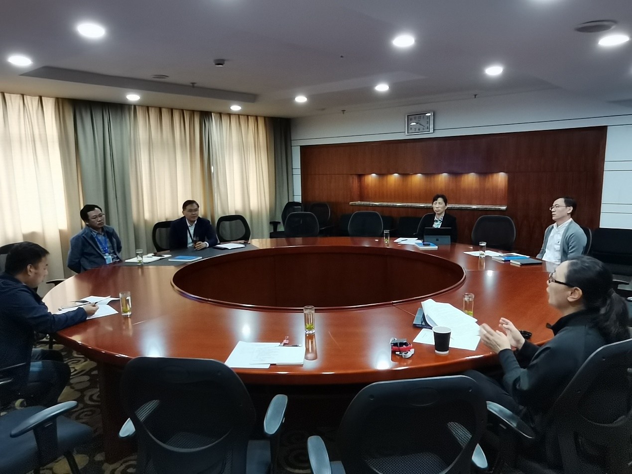 图为会议现场 图为会议现场