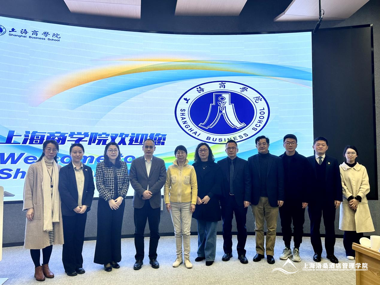 图为双方合影留念 图为双方合影留念