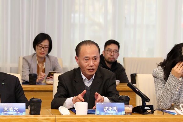 上海神东船务有限公司副总经理欧阳明发言 上海神东船务有限公司副总经理欧阳明发言