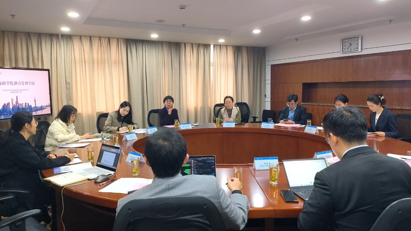 上海商学院副校长贺瑛教授致辞 上海商学院副校长贺瑛教授致辞