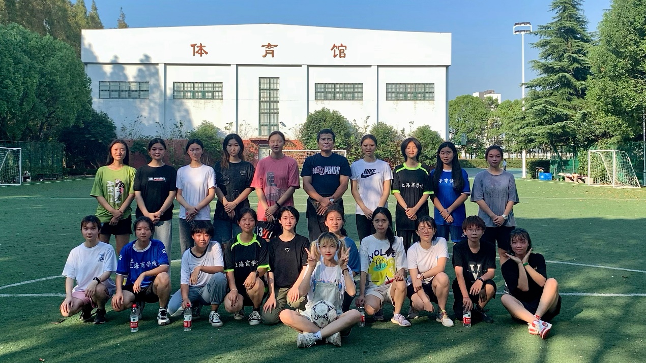 荣院长带队训练合影 荣院长带队训练合影