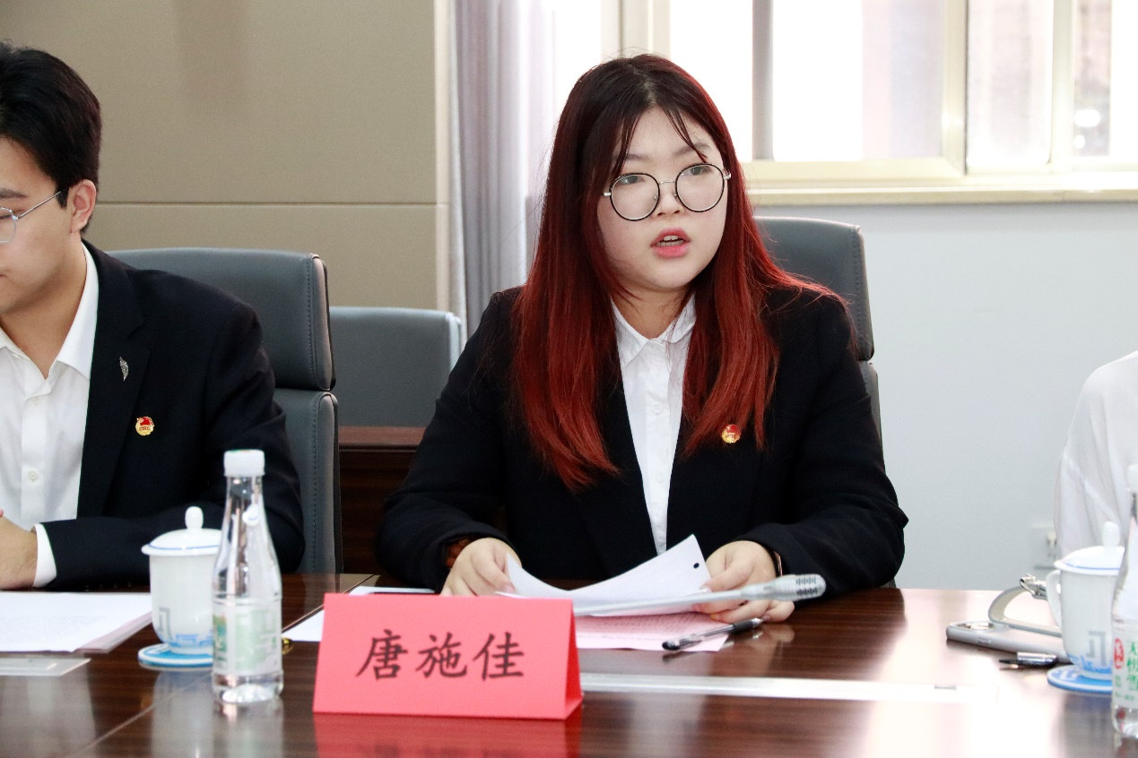 我校学生代表唐施佳发言 我校学生代表唐施佳发言