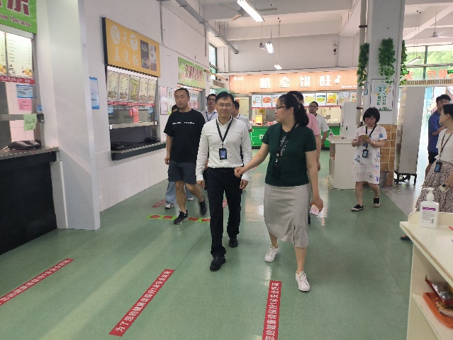 巡查食堂 巡查食堂