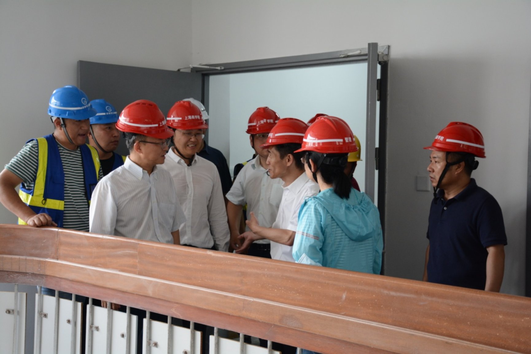 校领导检查漕宝路校区建设进展 校领导检查漕宝路校区建设进展
