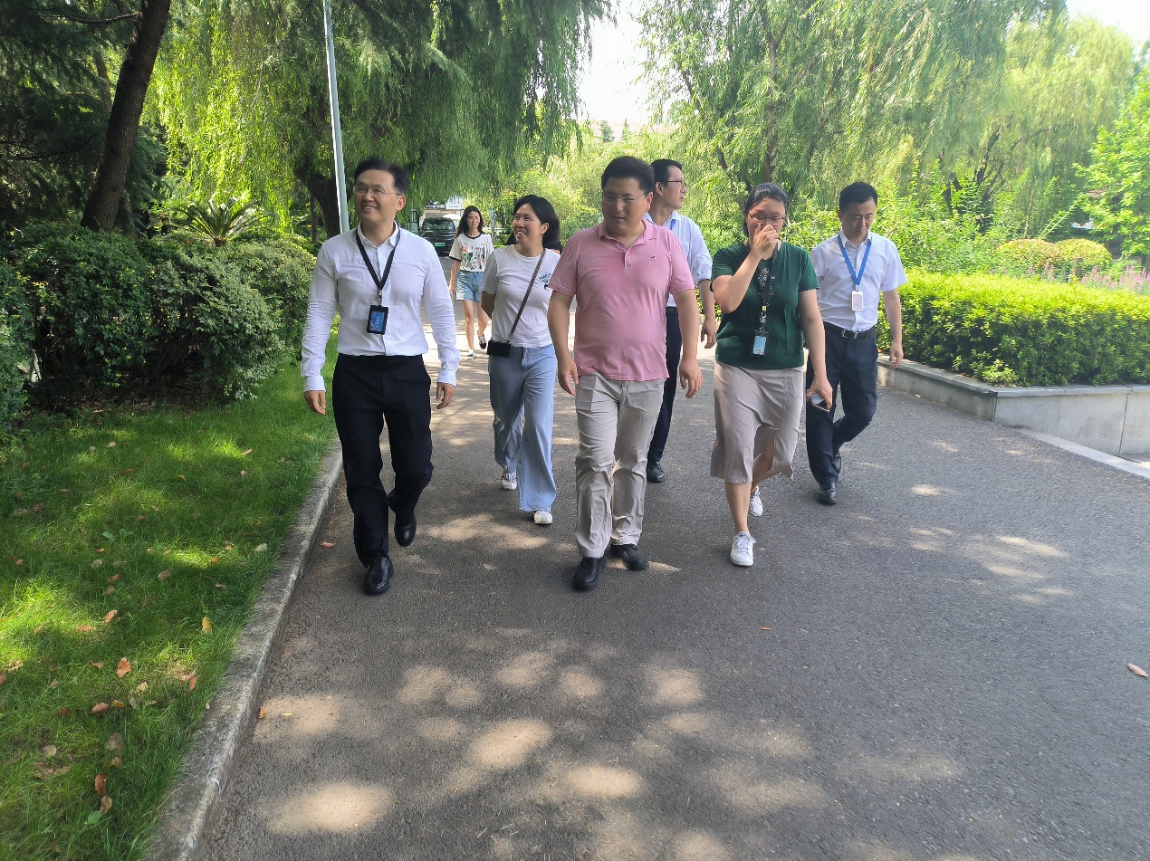 奉浦校区巡查现场 奉浦校区巡查现场