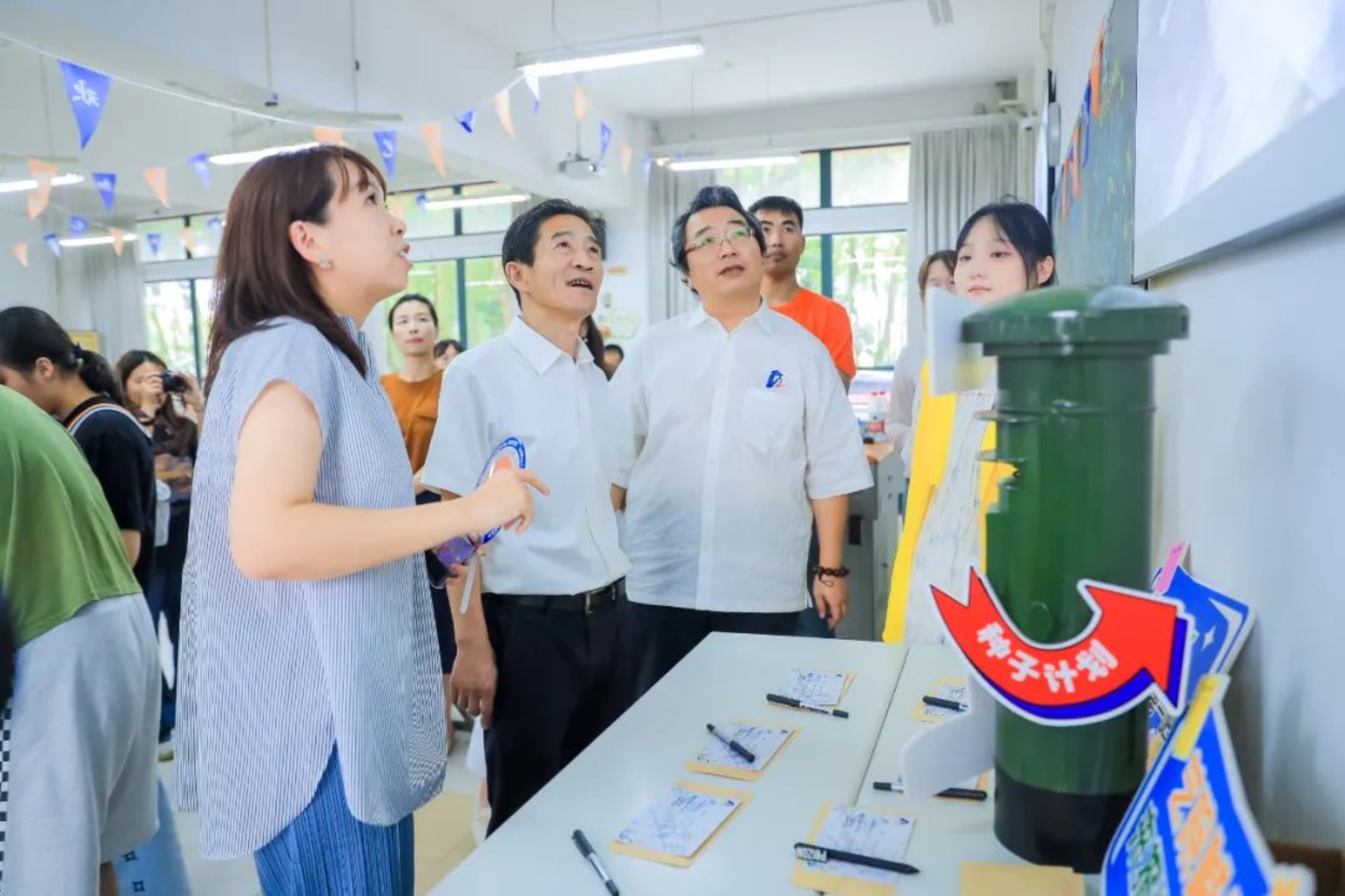 吴校长走访 吴校长走访