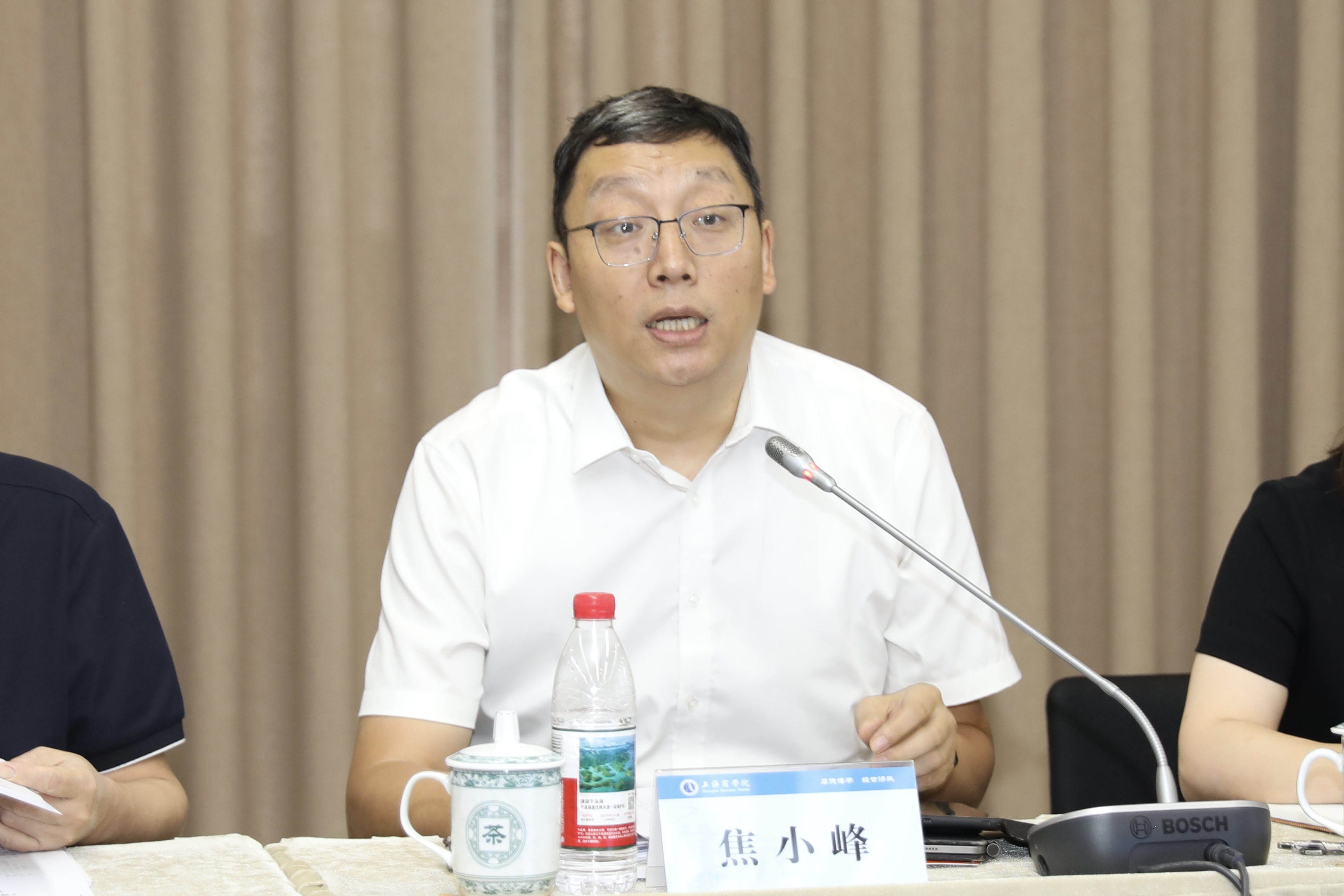 jiao xiaofeng.jpg